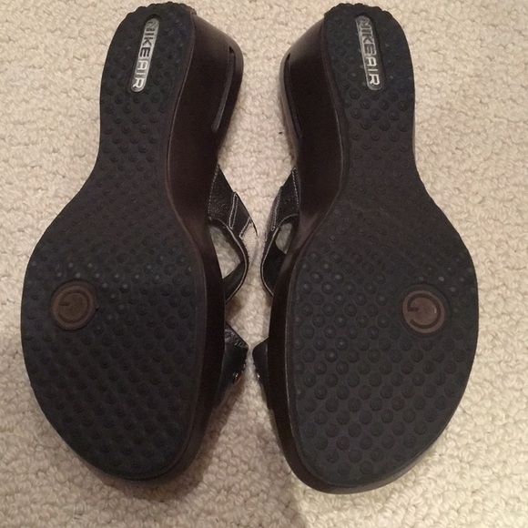 Woman’s Cole Haan Nike Air sandals, Size 10B - Picture 5 of 6